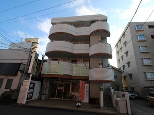 ブランドール参番館の物件外観写真